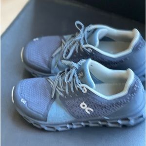 ON Speedboard running shoes